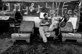 Sean Bad Apple Live  Blues_BW_Clarksdale_MS_2025.jpeg