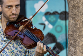 VIOLIN RAPPER_SANTA MONICA_CA_2022 copy.jpg