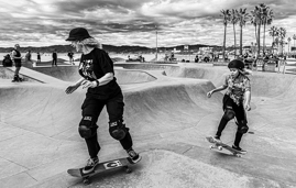 Follow the Leader_Venice Beach_California_2022.jpg